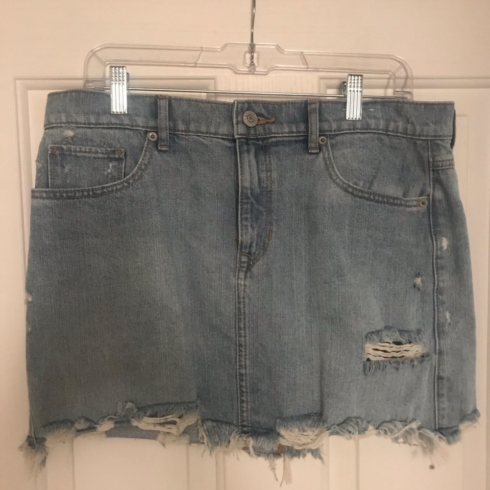 Express distressed denim skirt